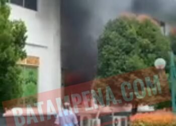 Si Jago Merah Lahap Ruang Fraksi Partai Hanura di DPRD Kota Batam.