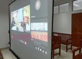 Suasana persidangan terhadap terdakwa Zurrahhman Afriansyah selaku nahkoda Kapal Tanker MT Blue Stars 8 GT 296 di PN Batam. (Foto: JP - BATAMPENA)