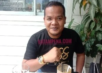 Penasehat hukum terdakwa Lea Lindrawijaya Suroso, Wiswirya Deni atas nama Bobson Samsir Simbolon. (Foto: JP - BATAMPENA.COM)