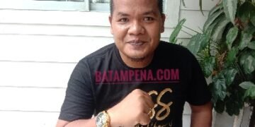 Penasehat hukum terdakwa Lea Lindrawijaya Suroso, Wiswirya Deni atas nama Bobson Samsir Simbolon. (Foto: JP - BATAMPENA.COM)