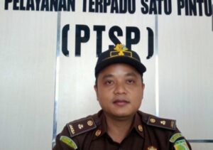 Kepala seksi Intelijen (Kasi Intel) Kejari Batam, Andreas Tarigan pengganti Riki Saputra sebagai Kasi Intel Kejari Batam. (Foto: Tribuncirebon.com/ Handhika Rahman)