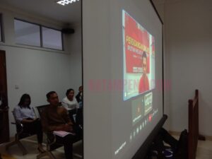 Importir pakaian bekas dari Cina atas nama Riswan Saragih yang hadir di PN Batam secara virtual. Foto: JP - Batampena.com