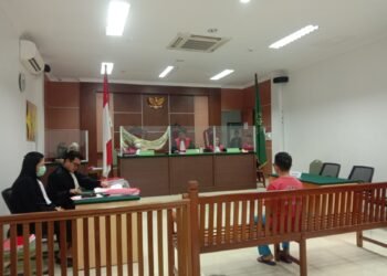 Baju Tahanan Kejari Batam Mengeluarkan Bau Tidak Sedap, Hakim David Sitorus: Kalian Mandi Dulu