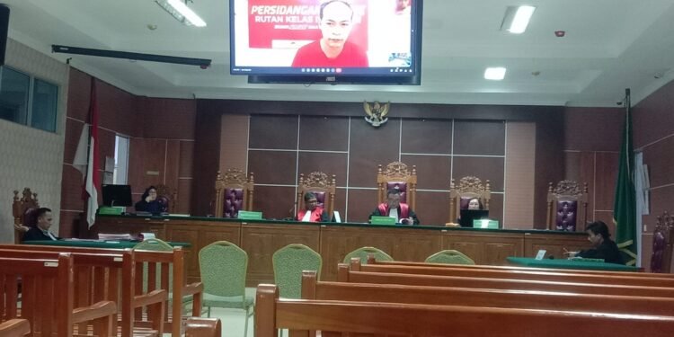Sidang pembacaan vonis terhadap terdakwa Boy Richard. (Sumber foto: JP - Batampena.com)
