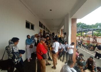 Ratusan Orang Kepung PN Batam