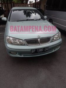 Mobil hakim PN Batam, Yudith Wirawan mati plat dan tidak membayar pajak. (Sumber foto: JP - Batampena.com)