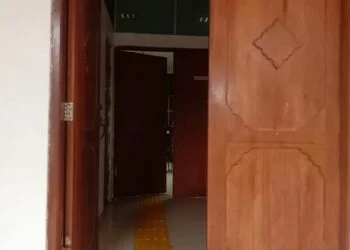 Suasana persidangan Mawar (anak usia 17 tahun). Karena masih kategori anak maka tidak layak ditampilkan oto persidangannya.