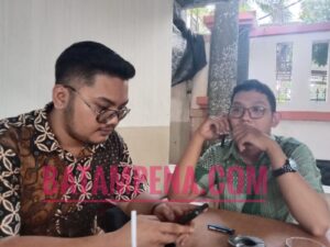 Penasehat hukum terdakwa Bang Long atas nama Dobby Agustinus Situmorang dan Rama Wicaksono. (Sumber foto: JP – BATAMPENA.COM)