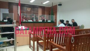 Suasana persidangan terhadap terdakwa Lia Novianti di PN Batam. Sumber foto: JP - Batampena.com
