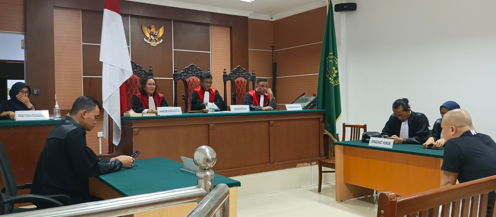 Sidang pembacaan vonis terhadap direktur PT Glory Point, Riki Lim di PN Batam.(Sumber foto: JP - Batampena.com)