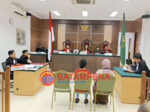 Sidang terhadap terdakwa Yap Jia Er alias Gao Keni dalam kepemilikan Paspor palsu asal Negara Republik Rakyat Tiongkok. (Sumber foto: JP - BatamPena.com)