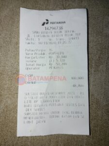 Kuitansi pembelian bahan bakar minyak (BBM) yang diberikan oleh SPBU Bintan Teluk Tering kepada Frans Bilson Gultom. (Sumber foto: JP – BatamPena.com)