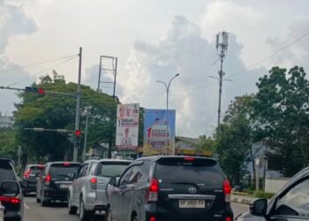 Baliho Paslon calon Gubernur dan Wakil Gubernur Provinsi Kepri, Ansar Ahmad bersama Nyanyang Harris Pratamura. (Sumber foto: JP - BatamPena.com)