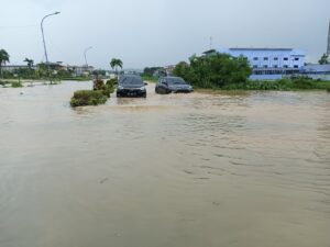 Suasana Batam yang kerap banjir ketika diguyur hujan. Sumber Foto: Redaksi BatamPena.com yang diambil pada Rabu (09 April 2025) Suasana Batam yang kerap banjir ketika diguyur hujan. Sumber Foto: Redaksi BatamPena.com yang diambil pada Rabu (09 April 2025)