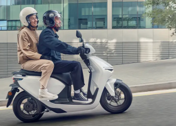 Apakah Motor Listrik Membutuhkan Ban Khusus?