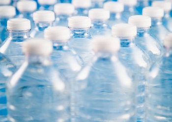 8 Perusahaan Air Minum Buka Sumber Bahan Baku di Hadapan DPR, Ini Daftarnya