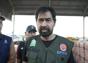 Mualem Menangis: Bupati Karaoke Lari dari Aceh?