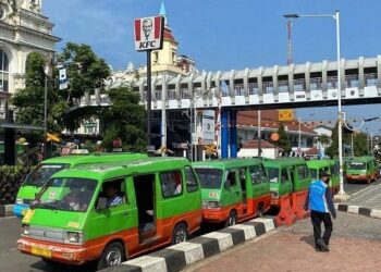 Angkot Bogor Nekat Beroperasi Saat Nataru, Abaikan Larangan Jabar