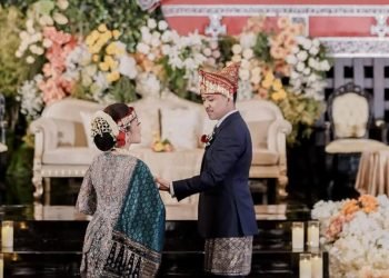 Resepsi Mewah Abenk dan Lily Kenzie Viral, Orang Tua Jadi Sorotan: Bukan Keluarga Biasa