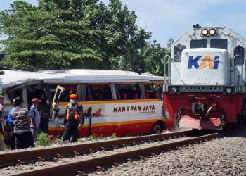 PT KAI Daop Jember Tutup 13 Perlintasan Liar