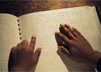 Membaca dengan Sentuhan, Menjelajahi Dunia Braille