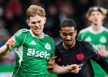 Leverkusen vs Newcastle: Frustrasi Howe