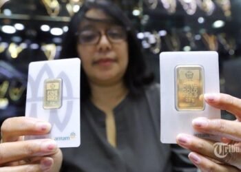 Harga Emas Kamis: Antam Menguat, UBS Stabil