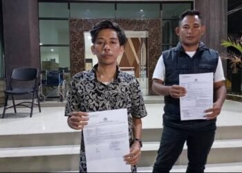 Teror Bom Molotov & Bangkai Ayam: Kronologi Rumah DJ Donny Terekam CCTV