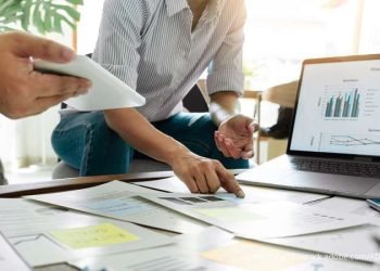Bankir di Persimpangan: Risiko Bisnis vs. Ancaman Kriminal