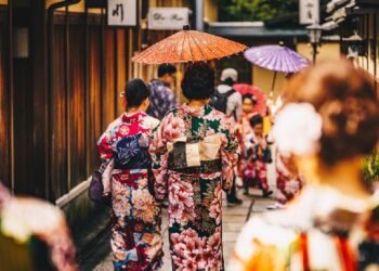 Hindari Bulan Ini: Liburan Hemat ke Jepang