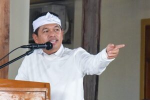 AA1MN6CR.jpg