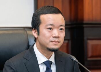 Cambodia Deports Prince Group Chairman Chen Zhi to China Amid Arrest