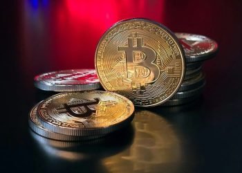 Bitcoin Anjlok 24 Jam, Altcoin Ikut Jatuh