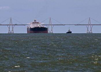 Kapal Minyak Venezuela Ganti Bendera Rusia Demi Hindari Sita AS
