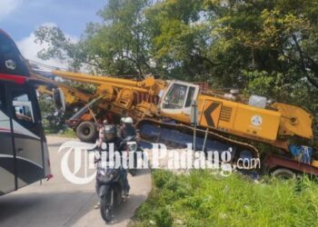 Kecelakaan beruntun di Sitinjau Lauik, seluruh kendaraan berhasil dievakuasi