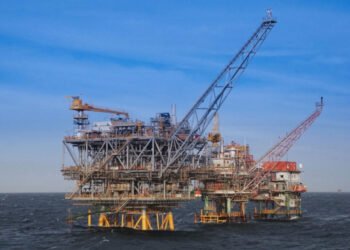 Kaleidoskop energi 2025: Semarak akuisisi Bumi, Medco, hingga Arsari Group