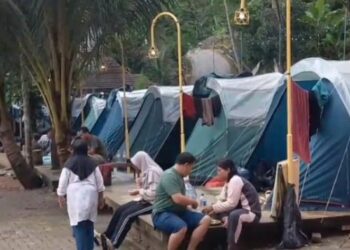 Curug Goong Membludak: 20 Ribu Wisatawan Banjiri Libur Nataru
