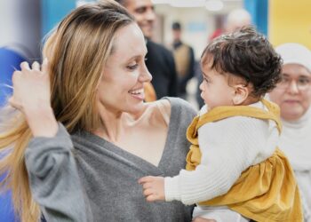 Jolie in Rafah: Aid Urgency