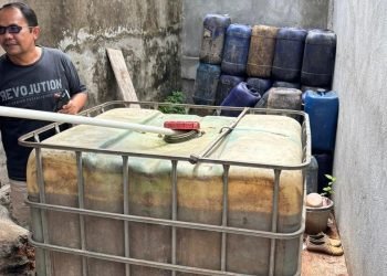 Korupsi Solar: Tiga Mobil, Denda Rp 60 Miliar