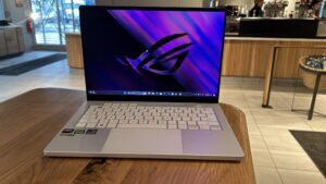 asus-rog-zephyrus-g14-2024-the-macbook-pro-of-gaming-laptops_g7tw.2496.jpg