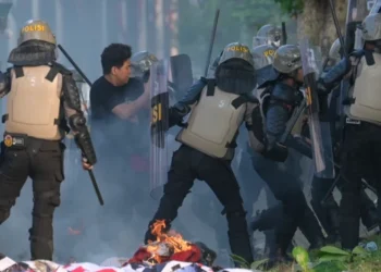 Tewas di Tapos: Brutalitas TNI AL dan Warga