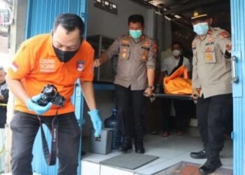 Gara-gara Ditagih Utang, Suami Gorok Leher Istri