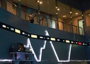 IHSG Potensi Sideways Jumat: Rekomendasi Saham Analis