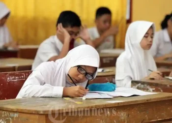Kunci Jawaban B. Indonesia Kelas 5: Kata Hubung Antarkalimat & Fungsinya