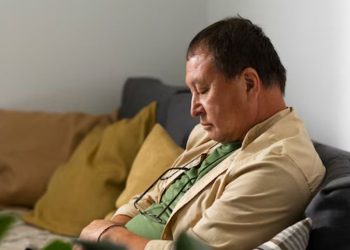 9 Sifat Tangguh Lansia Tanpa Kenyamanan: Rahasia Psikologi