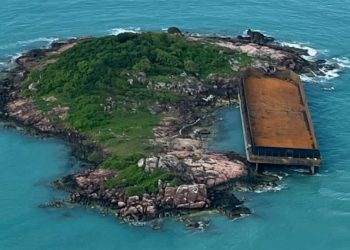 Bali Barge’s Torres Strait Stranding: Aussie Skipper’s ‘Struggle’ Sighting
