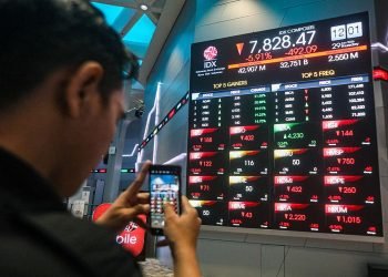 Ekonom: Pasar Modal Bergerak Hati-hati Pekan Ini