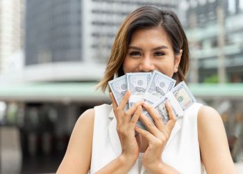 4 zodiak beruntung dapat kekayaan besar setelah Februari 2026