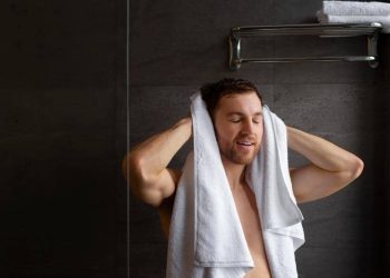 Mandi Air Hangat vs Dingin: Mana Lebih Sehat?