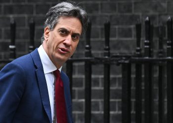 Australia: Ditch Miliband’s clean power, or face bill shock, says Blair think tank